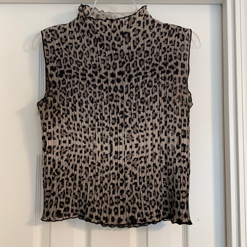 Vintage L Stretchy Mock Neck Animal Print Blouse